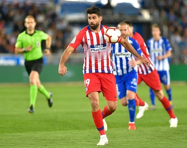Ele jogou uma temporada no Celta de Vigo (2007-2008) e, em seguida, houve vários estágios no Atlético de Madrid: entre 2010 e 2012, 2012-2014 e 2017 e 2021.