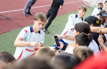 Pablo Barrios con los seguidores.