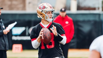 El quarterback de los San Francisco 49ers Brock Purdy, durante un entrenamiento.