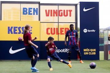 Franck Kessie durante la presentación.