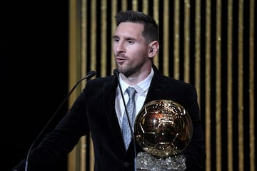 Messi durante la ceremonía de entrega del Balón de Oro.