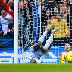 Eriksen sonríe en Londres