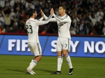 Isco celebra con Cristiano Ronaldo el 0-4.