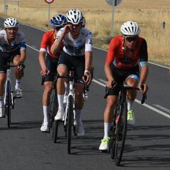 José María Pina cierra con triunfo una fantástica Vuelta Ávila