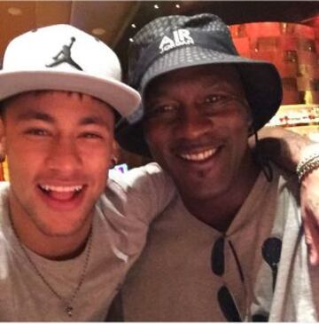 Neymar disfruta de sus vacaciones en Las Vegas