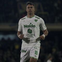 Morales sufre su peor racha en Argentina: es relegado por un ex Melipilla