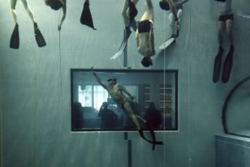 La piscina italiana Y-40 es R¨¦cord Guinness por sus 42 metros de profundidad. La piscina est¨¢ construida sobre las fuentes termales en Montegrotto Terme. Es ideal para practicar el buceo libre.