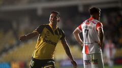 El show de Abrigo: asistencias, golazo y festejo en una cama gigante