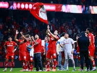 Soccer Football - Liga MX - Toluca v Club America - Estadio Nemsio Diez, Toluca, Mexico - November 8, 2025 Toluca's Antonio Briseno and teammates celebrate after the match REUTERS/Eloisa Sanchez