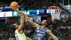 Resumen del Unicaja Baloncesto vs. Bar?a Basket, cuartos de final de la Liga Endesa
