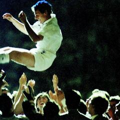 Butragueño y Stielike, dos despedidas antagónicas