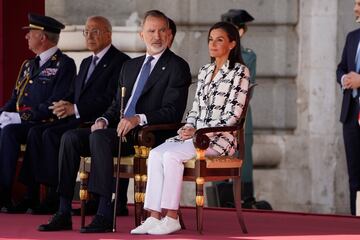 El rey Felipe VI y la reina Letizia presiden la ceremonia del Bicentenario de la Policía Nacional, el 8 de mayo de 2024, en Madrid, España. 