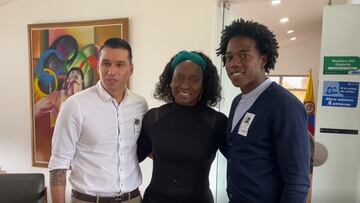 Leandro Castellanos y Carlos Sánchez junto a la Ministra del Deporte, María Isabel Urrutia.