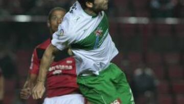 <b>A OSCURAS. </b>Falló la luz y el encuentro se jugó en algunos momentos con menos luz de la habitual.