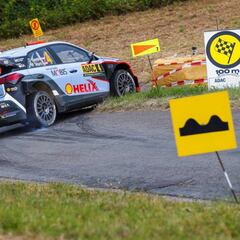 Dani Sordo pelea por el podio alemán tras los primeros tramos