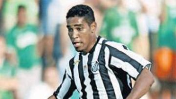 El club desea cerrar cuanto antes con el Santos este fichaje.
