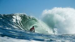 Ramón Navarro surfeó una de las olas más grandes de la historia