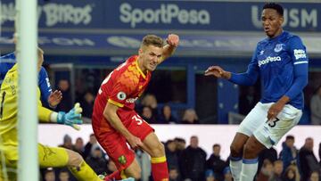 Everton pierde ante Norwich con Yerry Mina en cancha