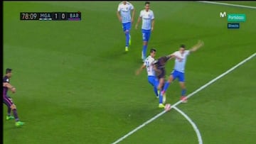 Gil Manzano sacó fuera un posible penalti a Sergi Roberto