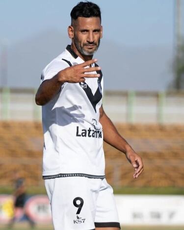 “Dejé mi otro trabajo para dedicarme solo al fútbol... cada partido es mi propia Champions”
