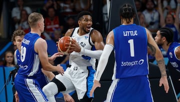RIGA (Latvia), 14/09/2025.- Giannis Antetokounmpo (C) of Greece in action during the FIBA EuroBasket 2025 bronze medal basketball match between Greece and Finland in Riga, Latvia, 14 September 2025. (Baloncesto, Finlandia, Grecia, Letonia) EFE/EPA/TOMS KALNINS