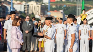 La embajadora Wilma Andrade con el capitán del Guayas Bernardo Gordon.