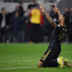 Dénis Bouanga continues goal-scoring form as LAFC sweep aside the New England Revolution