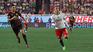   (L-R), Ismael Govea of Tijuana and Cristian Calderon of Guadalajara during the game Tijuana vs Guadalajara, corresponding Round 13 the Torneo Apertura 2022 of the Liga BBVA MX at Caliente Stadium, on September 07, 2022.

<br><br>

(I-D), Ismael Govea de Tijuana y Cristian Calderon de Guadalajara durante el partido Tijuana vs Guadalajara, correspondiente a la Jornada 13 del Torneo Apertura 2022 de la Liga BBVA MX en el Estadio Caliente, el 07 de Septiembre de 2022.