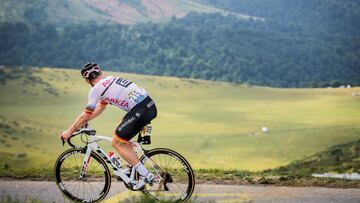 El nuevo equipo de Nairo Quintana realizó la inscripción oficial a la UCI.