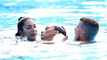 BUDAPEST, HUNGARY - JUNE 22: Anita Alvarez of Team United States is attended to by medical staff following her Women's Solo Free Final performance on day six of the Budapest 2022 FINA World Championships at Alfred Hajos National Aquatics Complex on June 22, 2022 in Budapest, Hungary. (Photo by Dean Mouhtaropoulos/Getty Images)