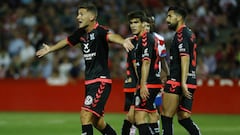 Los futbolistas del Tenerife, en su partido contra el Granada (2-1)