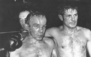 El 18 de octubre de 1968 en Valencia, Pedro Carrasco retiene su corona al vencer al fines Olli Maeki por puntos en quince asaltos.