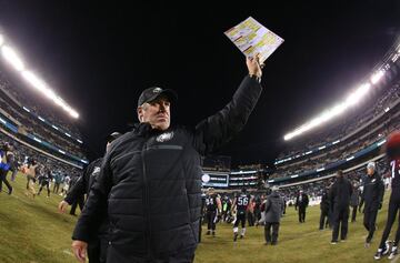 Las imágenes del último MNF entre los Eagles y Raiders