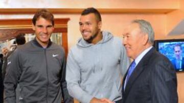 Rafa Nadal y Jo-Wilfried Tsonga con el presidente de Kazajistán, Nursultan Nazarbayev.