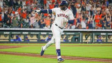 Yordan Álvarez con los Astros