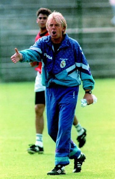 El 10 de abril de 2025 falleció el icónico entrenador de fútbol Leo Beenhakker. Fue un entrenador histórico de origen neerlandés, muy recordado por dirigir al Real Madrid y ganar tres ligas consecutivas con la famosa "Quinta del Buitre", además de sus éxitos con el Ajax y el Feyenoord en su país.