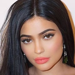 Kylie Jenner publica la primera foto de su hija y revela su nombre