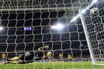 Partido de la Champions League, grupo B. Real Madrid-Juventus. 2-1. Cristiano Ronaldo anota el segundo tanto de penalti.