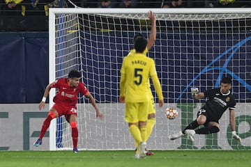 El extremo colombiano anotó en la victoria 2-3 de Liverpool ante Villarreal y fue la gran figura de la clasificación a la final de la Champions League. 