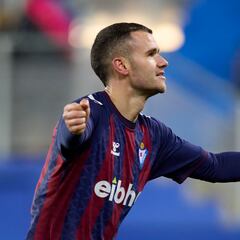 Ofensiva final por Aketxe