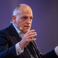 Real Madrid’s Vinícius and LaLiga president Javier Tebas continue Twitter spat after Valencia racism incident