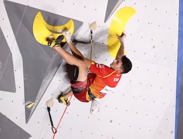 Alberto Ginés medalla de oro en escalada