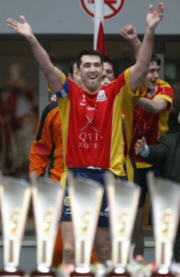 El año 2005 España ganó su primer Campeonato de Mundo de Balonmano. Fue el 6 de febrero y la final la jugó contra Croacia.
Mateo Garralda.  