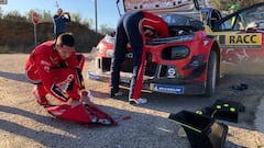 Ogier tras el problema con su Citro&euml;n.