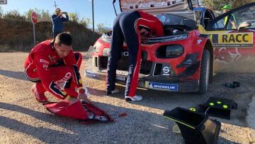 Ogier tras el problema con su Citro&euml;n.