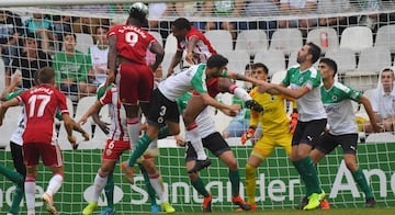 Así marcó Sekou Gassama hace tres temporadas en El Sardinero.