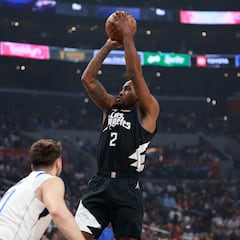 Will Kawhi Leonard play against the Mavs in game 3?