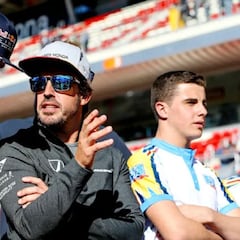 Verstappen: "Alonso se hace mayor, pero sigue siendo rápido"