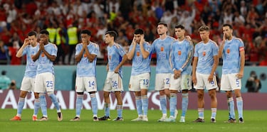 El grupo de jugadores españoles durante la tanda de penaltis.