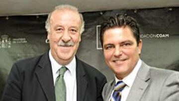 <b>LA EXPERIENCIA. </b>Del Bosque, contando una anécdota.
